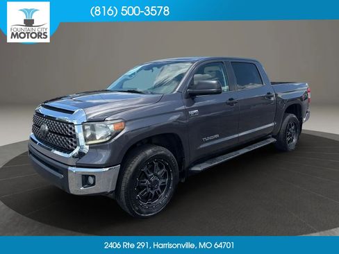 Used 2018 Toyota Tundra SR5 w/ SR5 Upgrade Package AWD/4WD image 1