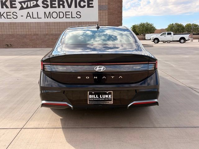 Used 2025 Hyundai Sonata SEL FWD image 8