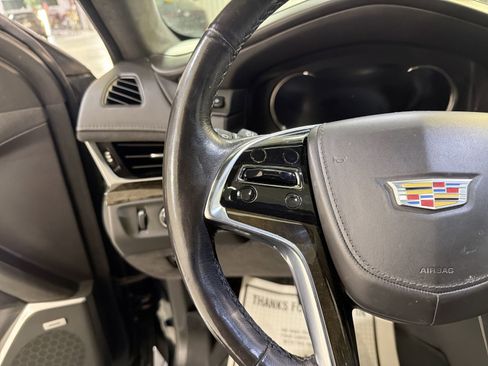 Used 2020 Cadillac Escalade ESV Platinum image 14