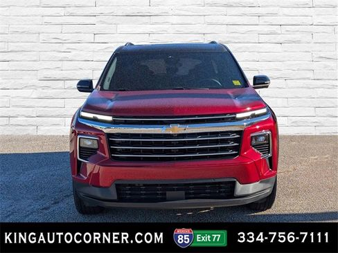 New 2025 Chevrolet Traverse LT w/ Enhanced Driving Package image 2