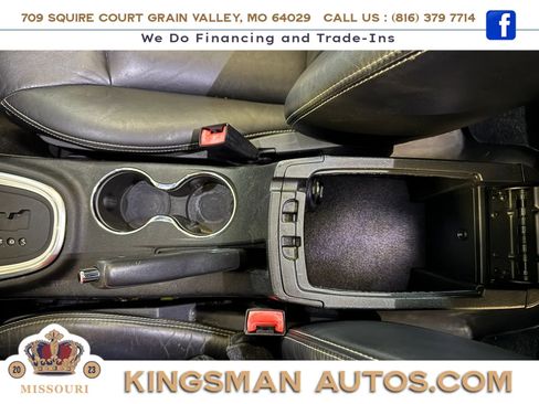 Used 2013 Chrysler 200 Limited FWD image 19