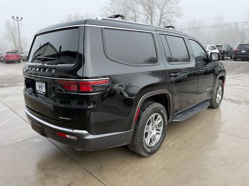 Used 2022 Jeep Wagoneer Series I AWD/4WD image 9