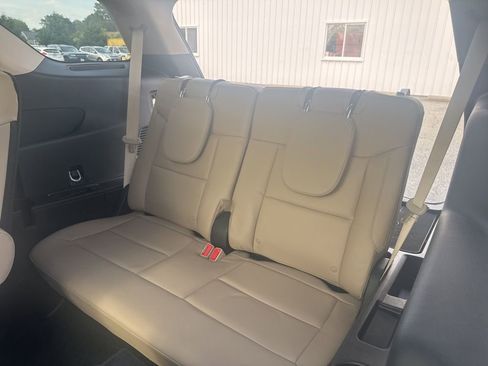 Used 2023 Ford Explorer Limited w/ Equipment Group 301A AWD/4WD image 24