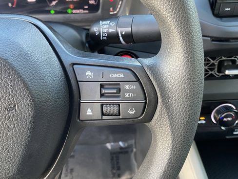 Used 2023 Honda Accord EX image 27