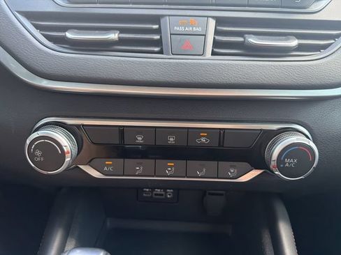 Used 2022 Nissan Altima 2.5 SR FWD image 28