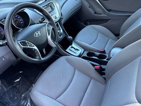 Used 2012 Hyundai Elantra GLS w/ Preferred Pkg 3 image 4