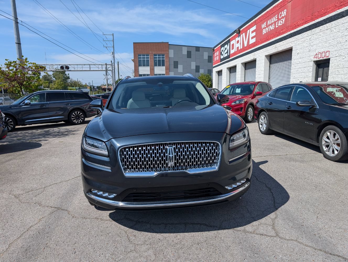 Used 2021 Lincoln Nautilus Black Label w/ Class II Trailer Tow Package AWD/4WD image 4