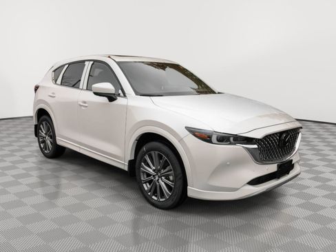 New 2025 MAZDA CX-5 Signature image 1