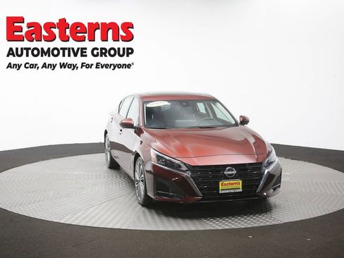 Used 2023 Nissan Altima 2.5 SL FWD image 52