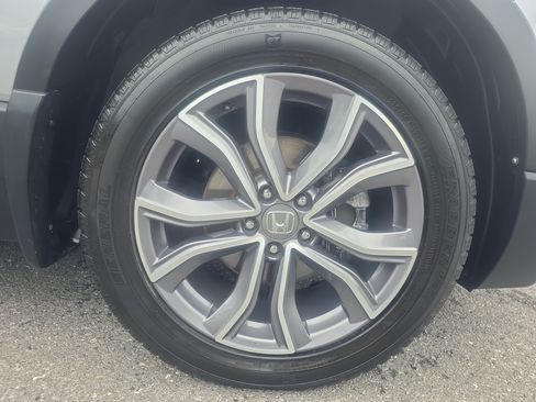 Used 2022 Honda CR-V Touring image 9