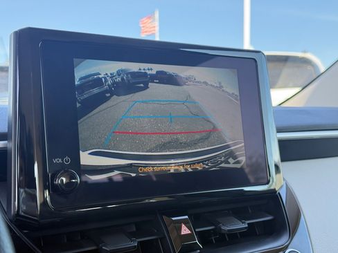 Used 2025 Toyota Corolla LE image 16