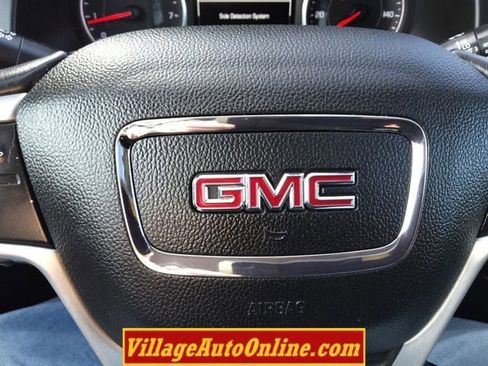 Used 2019 GMC Acadia SLT w/ LPO, Floor Liner Package AWD/4WD image 16