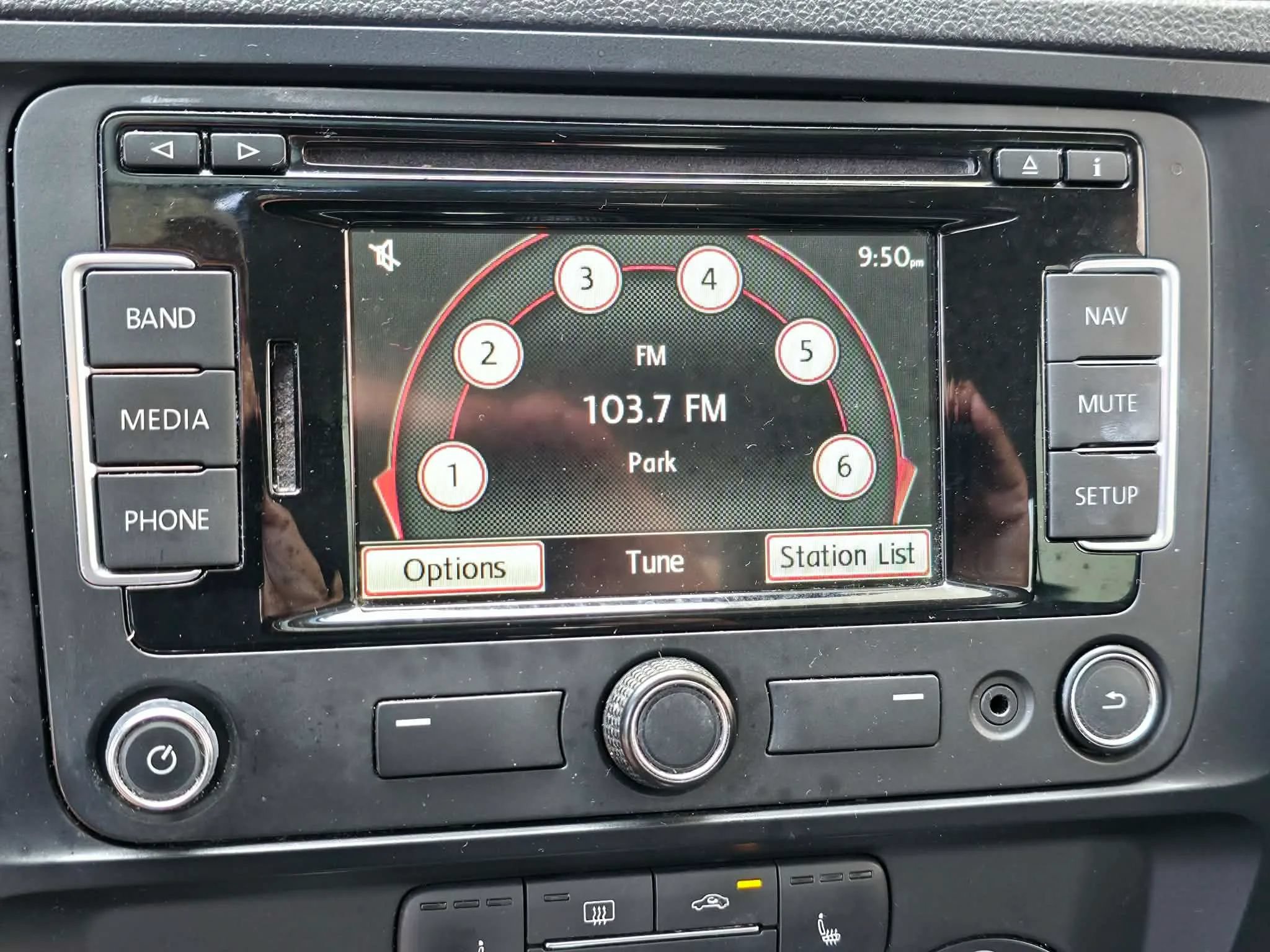 Used 2015 Volkswagen Jetta SE FWD image 22