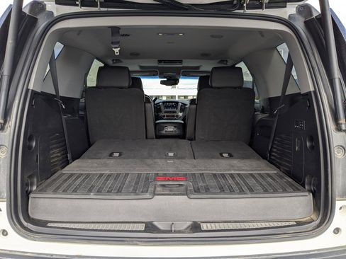 Used 2019 GMC Yukon Denali image 37