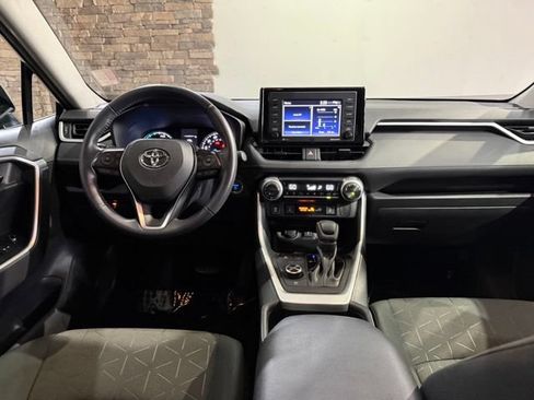 Used 2020 Toyota RAV4 XLE w/ XLE Grade Weather Package AWD/4WD image 25