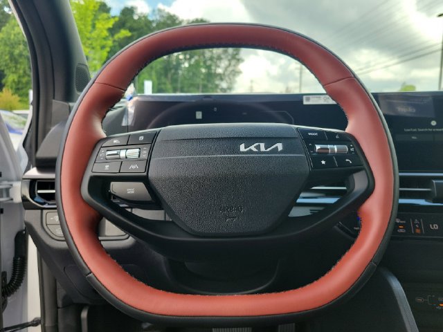 New 2026 Kia Sportage SX FWD image 23