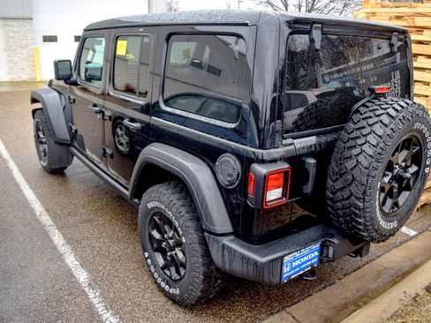 Used 2021 Jeep Wrangler Unlimited Sport image 18
