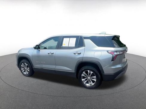Used 2025 Chevrolet Equinox LT FWD image 10