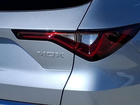 Used 2025 Acura MDX w/ Technology Package image 9
