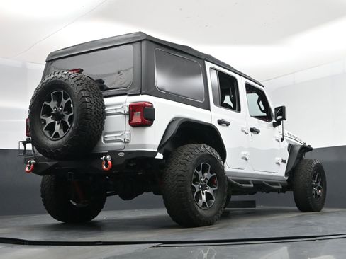 Used 2018 Jeep Wrangler Unlimited Rubicon w/ LED Lighting Group image 14