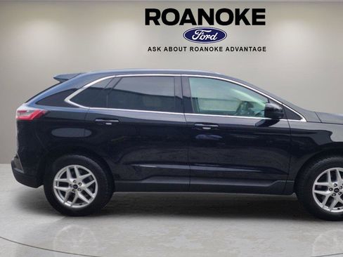 Certified 2024 Ford Edge SEL w/ Convenience Package AWD/4WD image 9