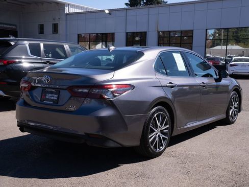 Used 2023 Toyota Camry XLE w/ Navigation Package FWD image 6