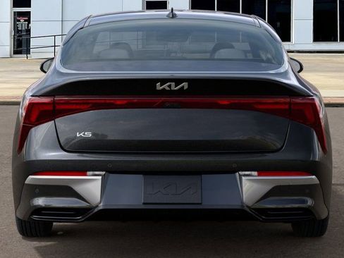 New 2025 Kia K5 LXS image 16
