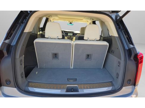 Used 2024 Cadillac XT6 Premium Luxury w/ Technology Package image 30