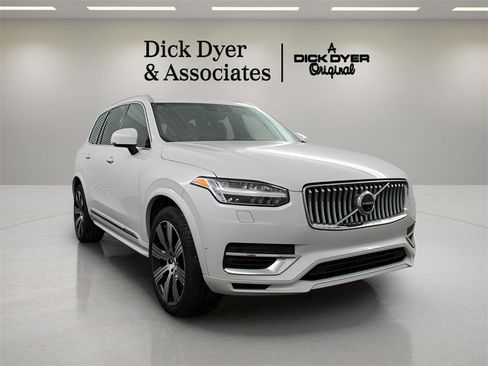 Certified 2021 Volvo XC90 T8 Inscription w/ Advanced Package image 10