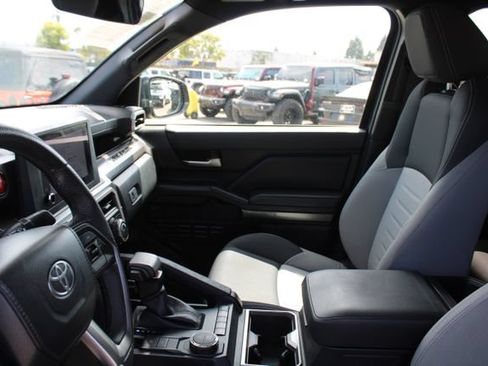 Used 2024 Toyota Tacoma TRD Sport RWD image 39