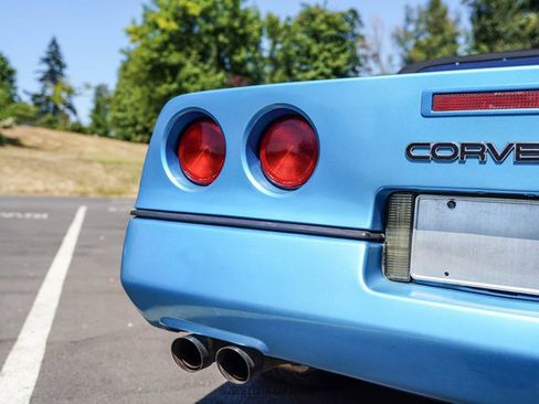Used 1988 Chevrolet Corvette Convertible RWD image 56