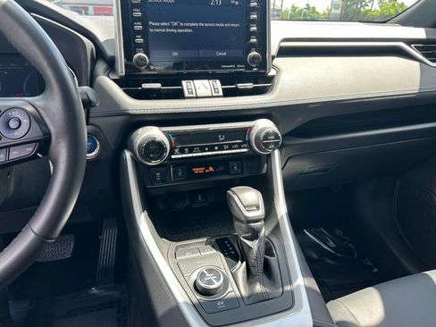 Certified 2021 Toyota RAV4 XSE w/ XSE Grade Weather Package AWD/4WD image 18