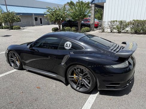 Used 2015 Porsche 911 Turbo S w/ High-end Infotainment Package AWD/4WD image 6