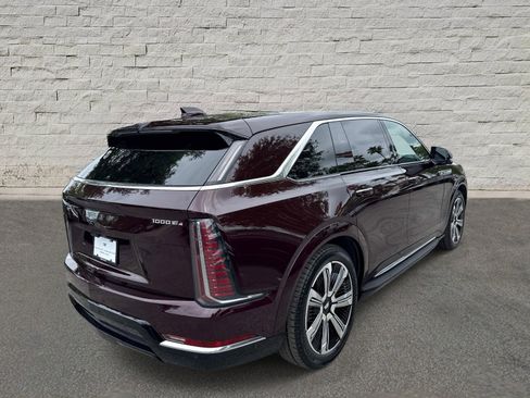 Used 2025 Cadillac Escalade IQ Luxury 2 w/ LPO, Premium Carpet Package AWD/4WD image 5