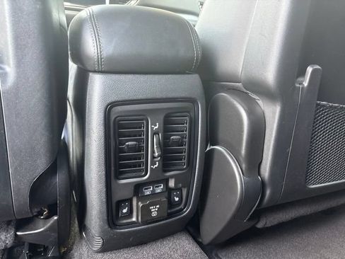 Used 2022 Dodge Durango GT AWD/4WD image 16