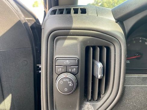 Used 2021 Chevrolet Silverado 1500 Custom RWD image 16
