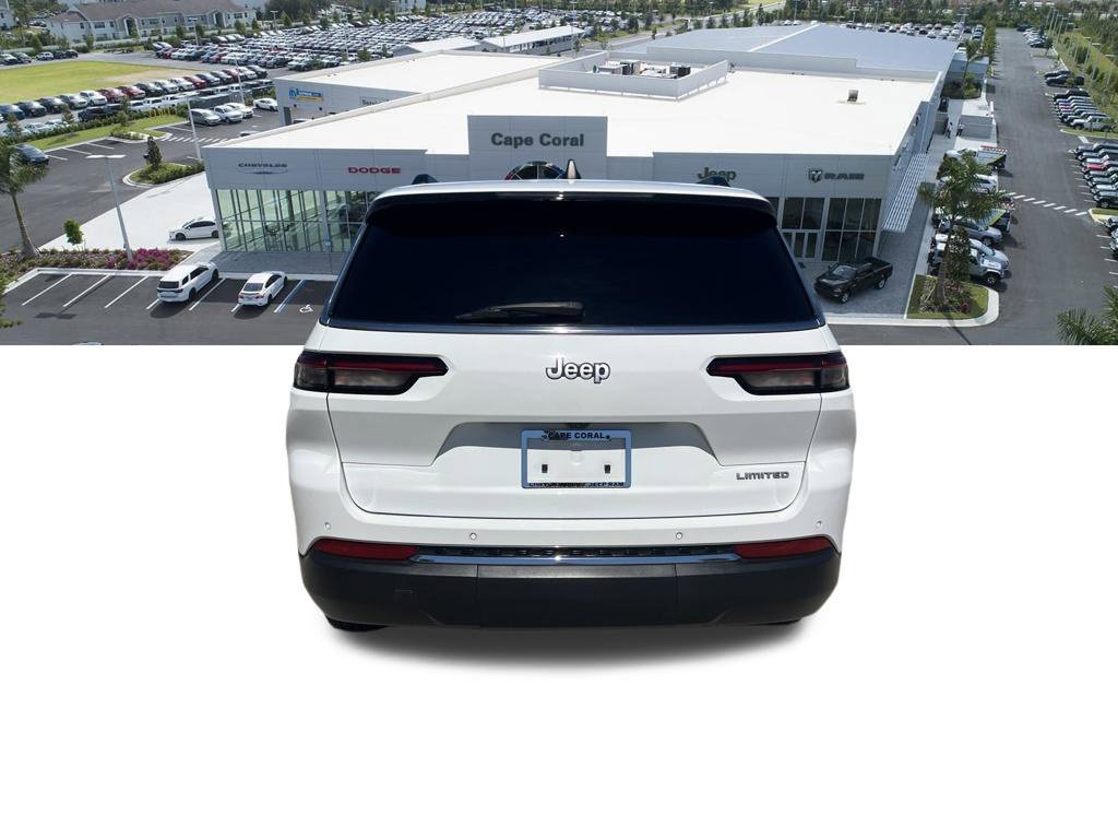 Used 2024 Jeep Grand Cherokee L Limited RWD image 6