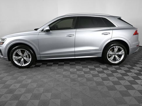 Used 2022 Audi Q8 Premium w/ Convenience Package image 3