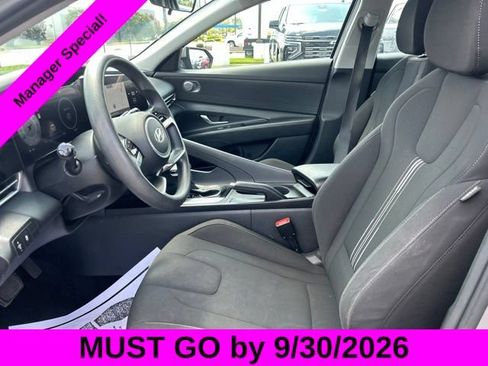 Used 2024 Hyundai Elantra SEL FWD image 15