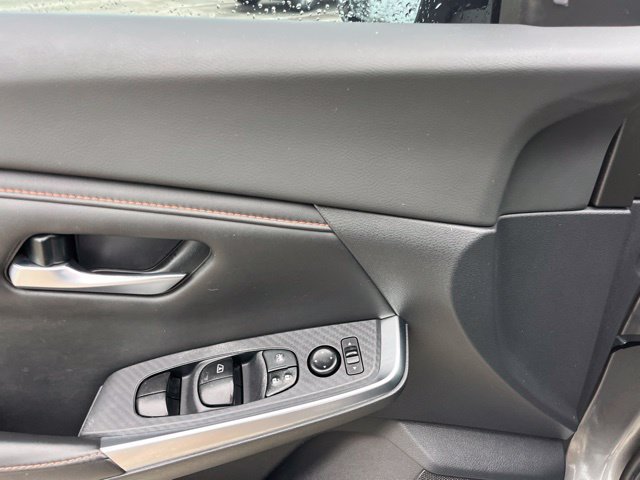 Used 2021 Nissan Sentra SR w/ SR Premium Package FWD image 14