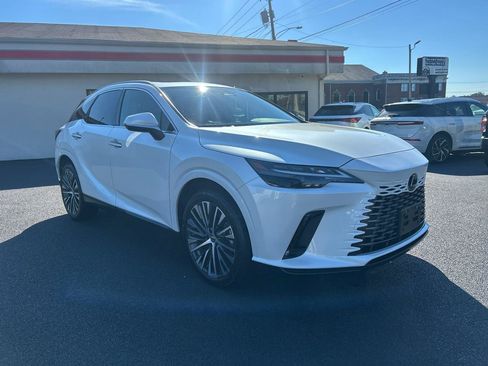Used 2023 Lexus RX 350 Premium Plus w/ Cold Area Package FWD image 3