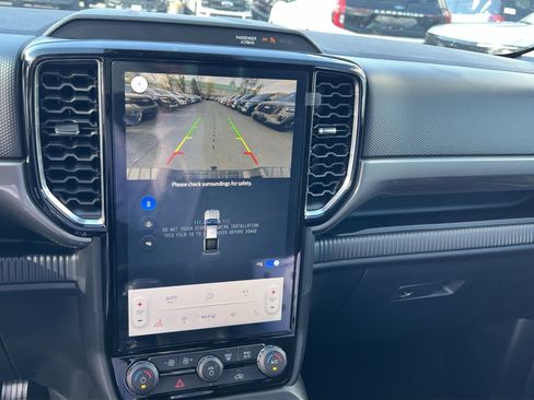 New 2025 Ford Ranger XLT w/ Equipment Group 301A High image 19