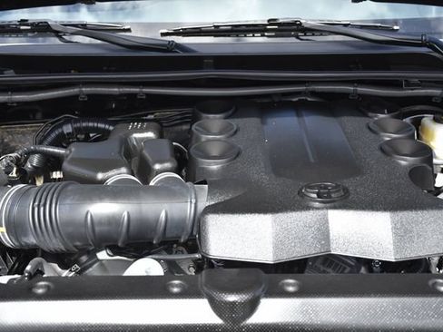 Used 2024 Toyota 4Runner SR5 RWD image 34