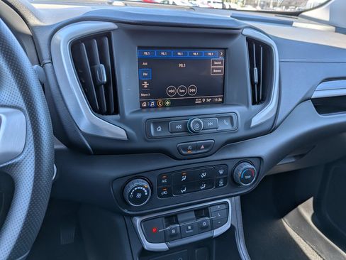 Certified 2023 GMC Terrain SLE FWD image 12
