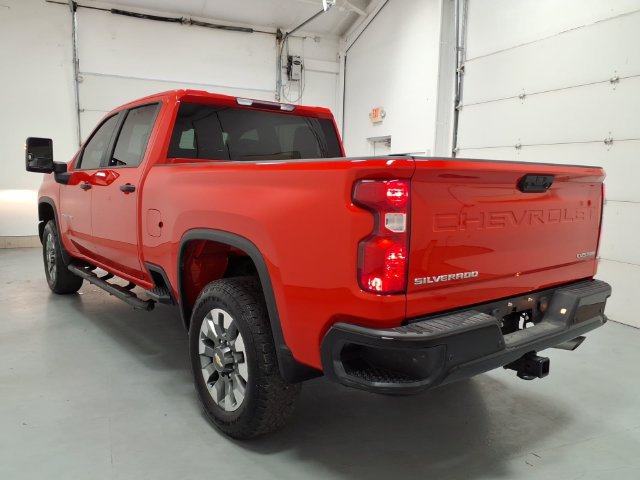Used 2025 Chevrolet Silverado 2500 Custom w/ Custom Value Package AWD/4WD image 5