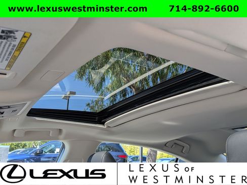 Used 2025 Lexus ES 350 w/ Premium Package FWD image 19