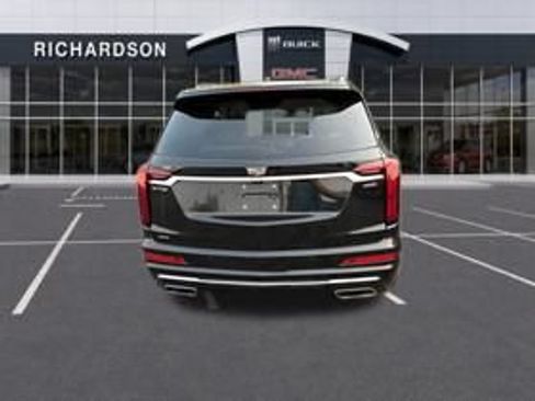 Used 2024 Cadillac XT6 Premium Luxury w/ LPO, Floor Liner Package AWD/4WD image 10