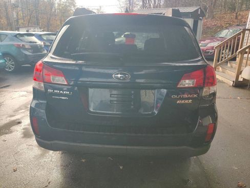 Used 2011 Subaru Outback 2.5i Limited AWD/4WD image 5