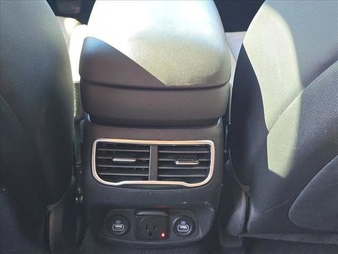 Certified 2023 Hyundai Santa Fe Limited image 15