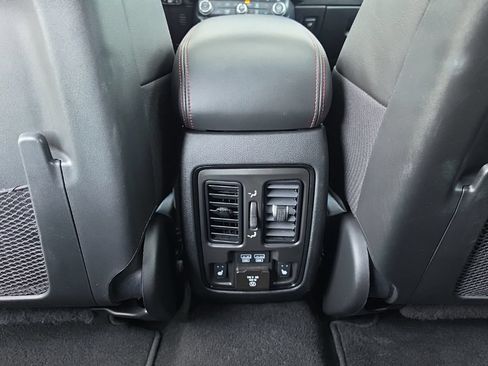 Used 2024 Dodge Durango R/T AWD/4WD image 30